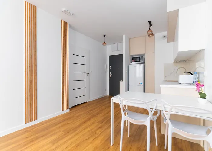 Апартаменти Park Skowroni Cosy By Bookinghost Вроцлав